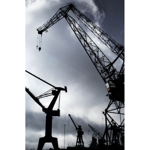 Kranar med förarhytt