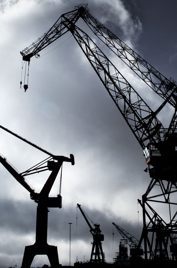 Kranar med forarhytt - Konstfotograf Lena Öritsland